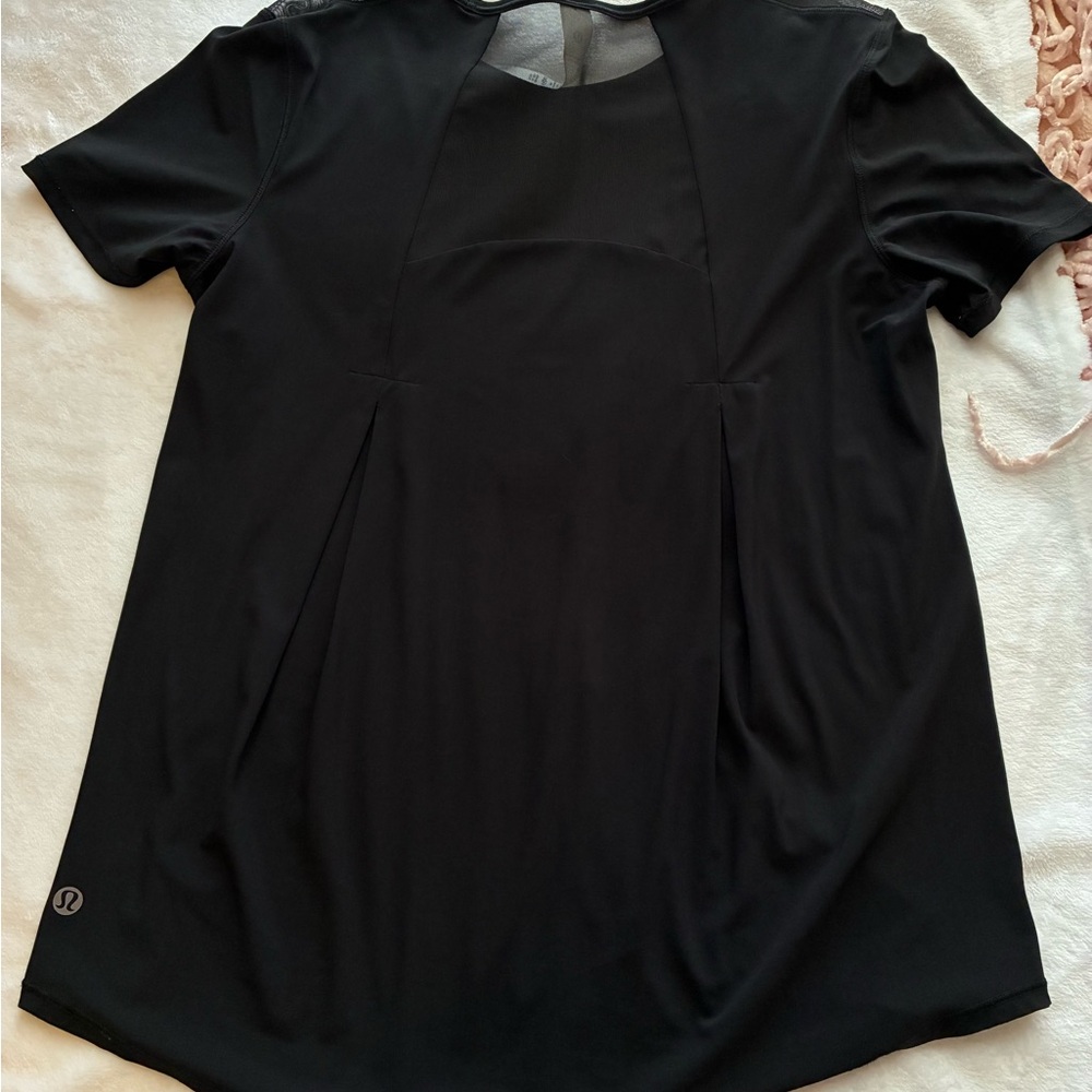 lululemon athletica Black Short Sleeve Top